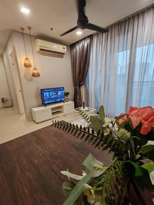 Apartment Mont Kiara Arcoris 163 Kuala Lumpur